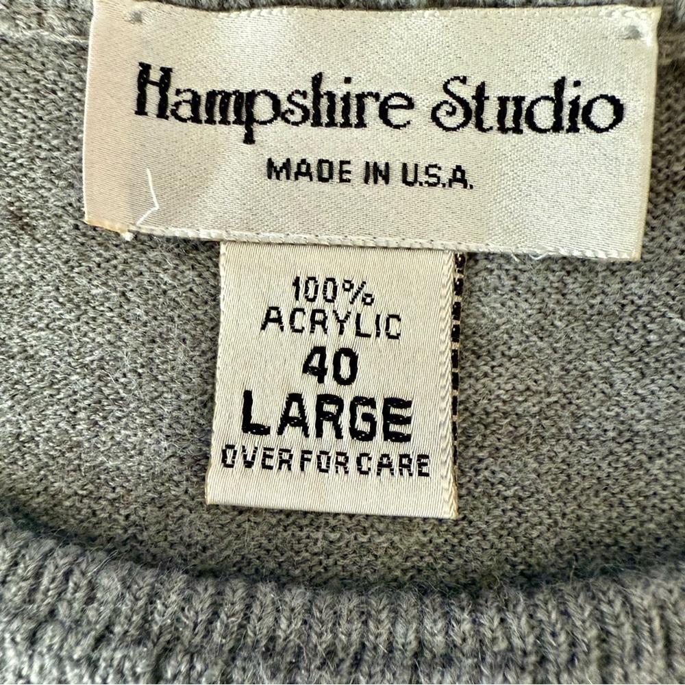 Hampshire Studio Size-Large  VINTAGE Acrylic Sweater Short‎ Sleeve Gray/Silver - Picture 2 of 14